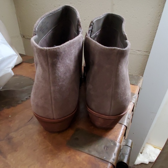 Booties - Picture 4 of 4